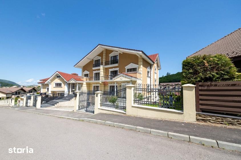 Casă cu 5 camere cu Teren 327 Mp în Dârste