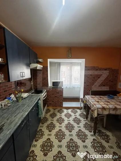 Apartament cu 2 camere decomandat în Carpați 2