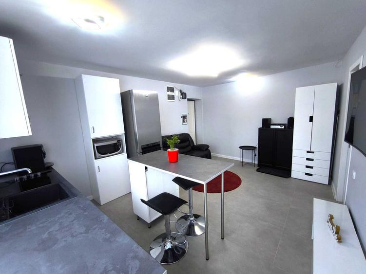 Apartament cu 2 camere decomandat în Sânpetru