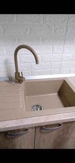 Apartament cu 2 camere semidecomandat în Tei