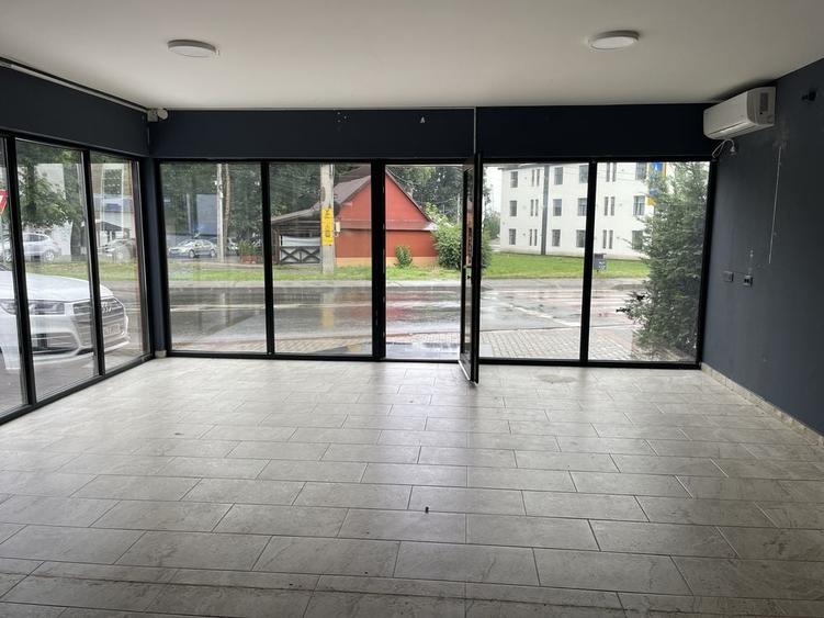 Spațiu comercial, de 42 mp, în Central