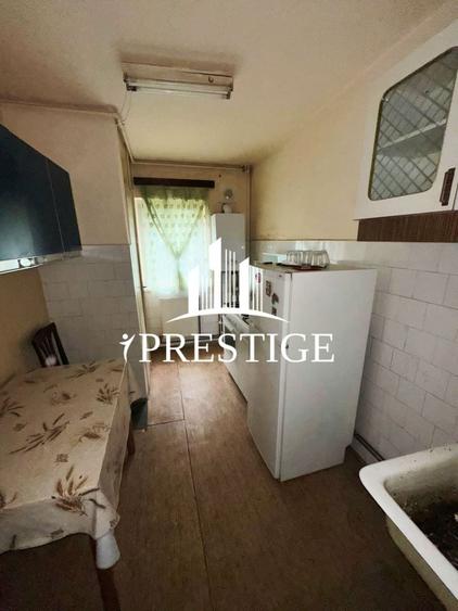 Apartament cu 3 camere decomandat în Calea Dumbrăvii