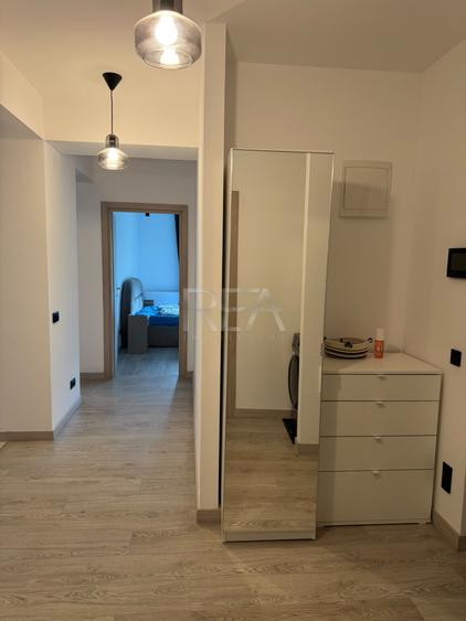 Apartament cu 3 camere decomandat, mobilat în Vitan
