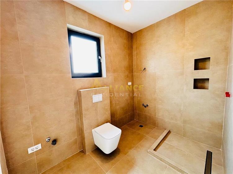 Casă individuală cu 5 camere cu Teren 310 Mp în Berceni