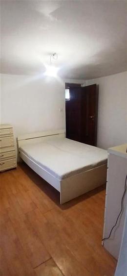 Apartament cu 2 camere nedecomandat în Central