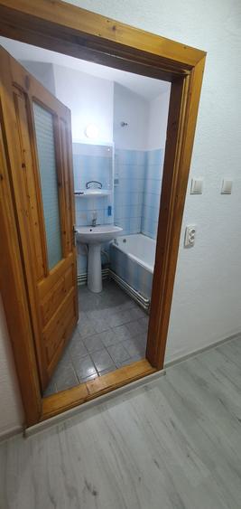 Apartament cu 2 camere decomandat în Exterior Vest