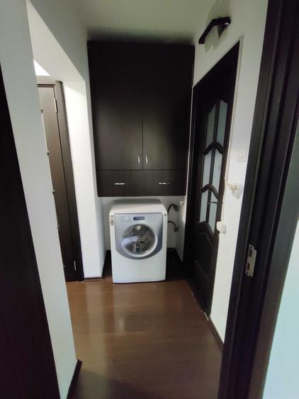 Apartament cu 3 camere decomandat în Bucur Obor