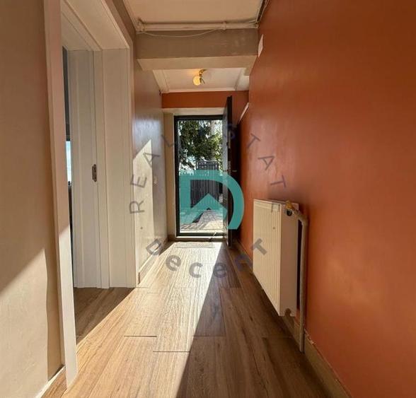 Apartament cu 2 camere nedecomandat în Centrul Istoric