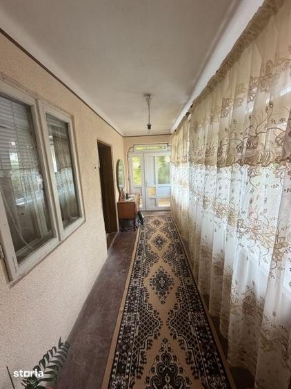Casă cu 4 camere cu Teren 250 Mp în Podari