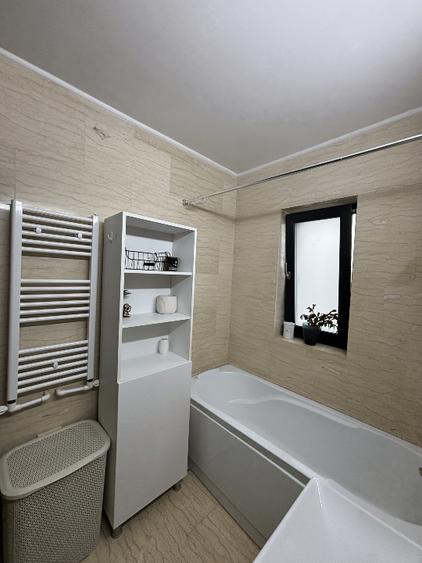 Apartament cu 2 camere decomandat în Valea Adâncă