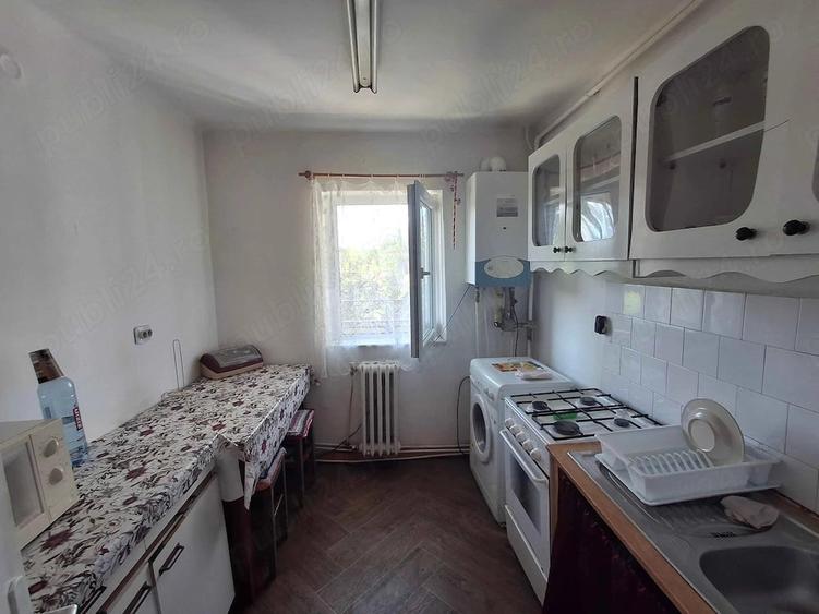 Apartament cu 2 camere decomandat în Gruia