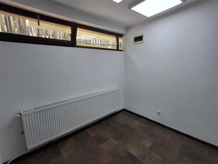 Spațiu comercial, de 70 mp, în Central