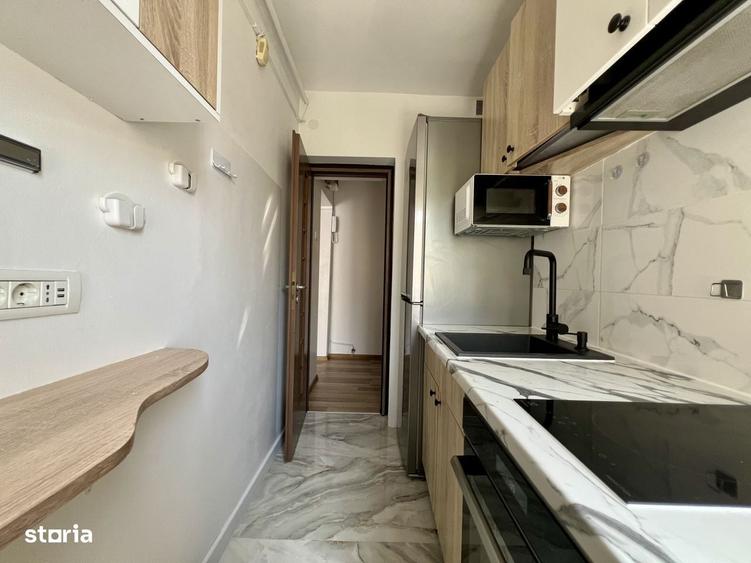 Apartament cu 3 camere semidecomandat în Dâmbovița