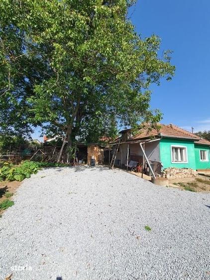 Casă cu 3 camere cu Teren 60 Mp în Unirii