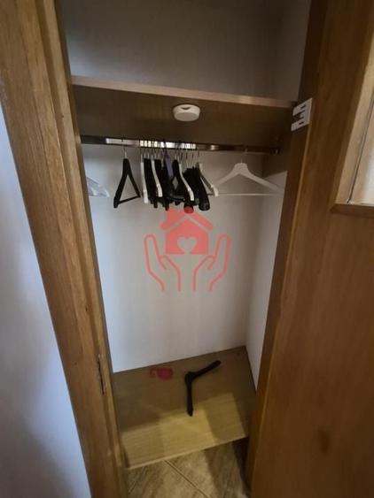 Apartament cu 4 camere semidecomandat, mobilat în P-ța Dorobanți