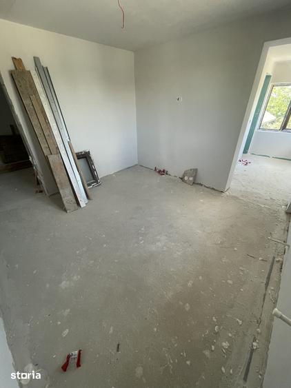 Casă cu 4 camere cu Teren 370 Mp în Central
