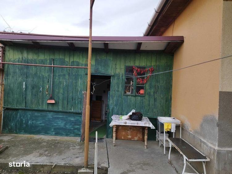 Casă cu 2 camere cu Teren 86 Mp în Viișoara