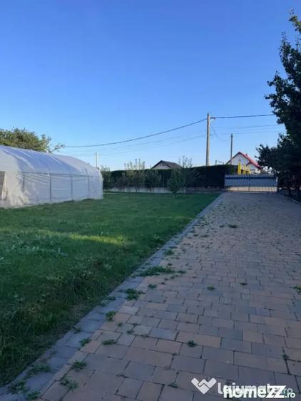 Casă cu 3 camere cu Teren 1500 Mp în Horodnic