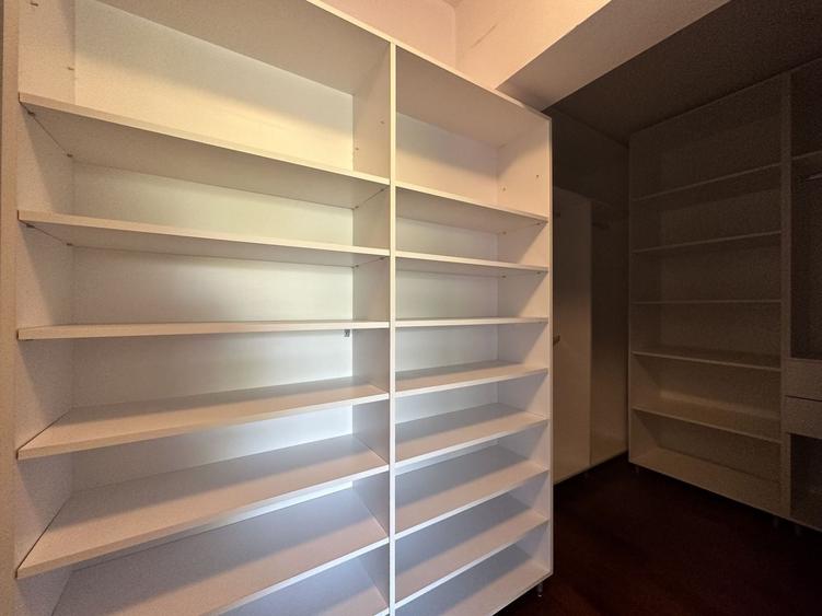Apartament cu 4 camere decomandat, mobilat în Barbu Văcărescu