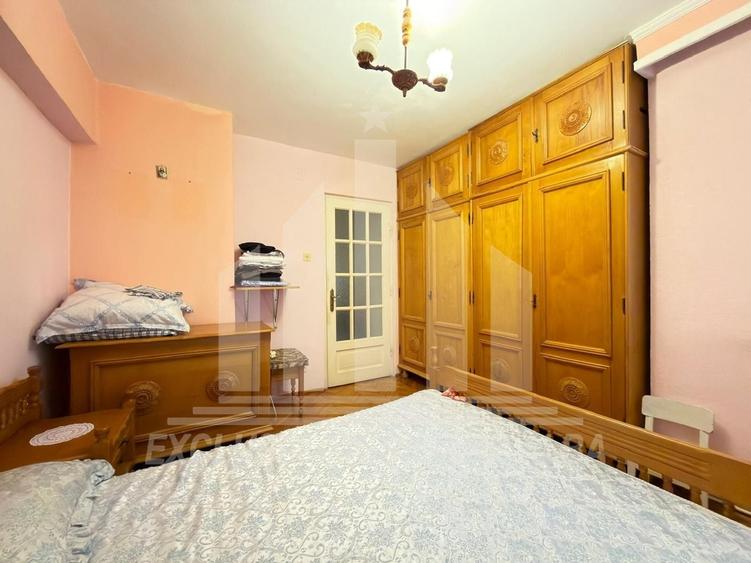 Apartament cu 3 camere decomandat, mobilat în Central