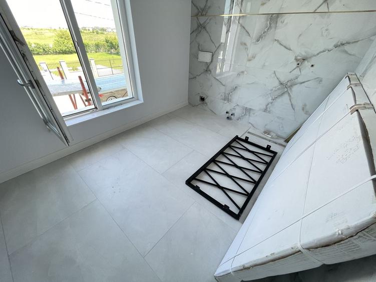 Duplex cu 5 camere cu Canalizare în Dumbrăvița