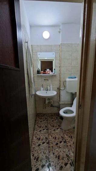 Apartament cu 3 camere decomandat în Rahova