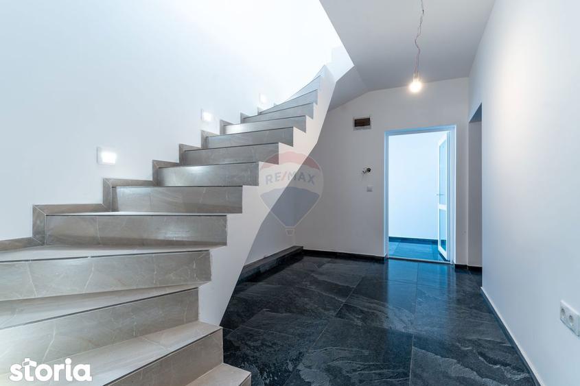 Casă cu Teren 452 Mp în Dâmbul Rotund