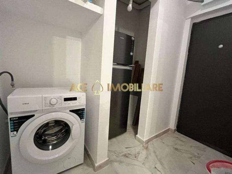 Apartament cu 2 camere semidecomandat, mobilat în Giurgiului