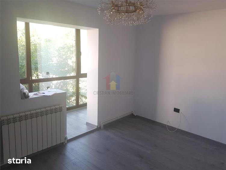 Apartament cu 3 camere decomandat în Calea Galați