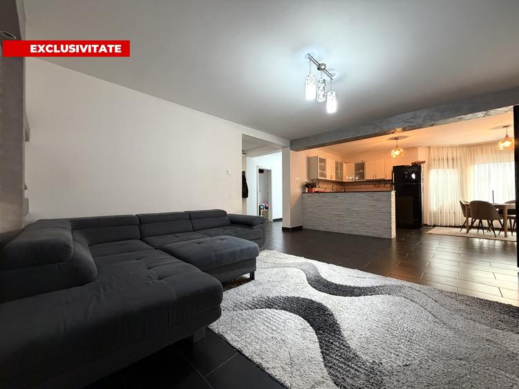 Casă individuală cu 5 camere cu Canalizare în Sânandrei
