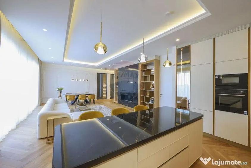 Casă cu 5 camere cu Teren 341 Mp în Borhanci