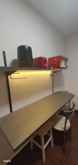 Apartament cu 2 camere decomandat, mobilat în Central