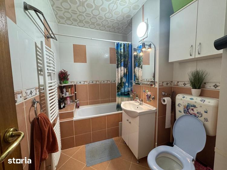 Apartament cu 3 camere în Soarelui
