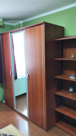 Apartament cu 3 camere decomandat, mobilat în Basarabia