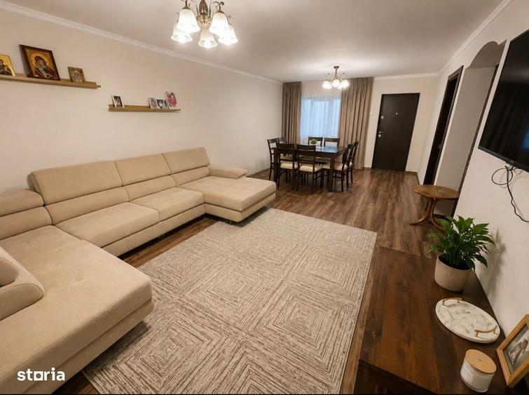 Casă cu 4 camere cu Teren 580 Mp în Tomești