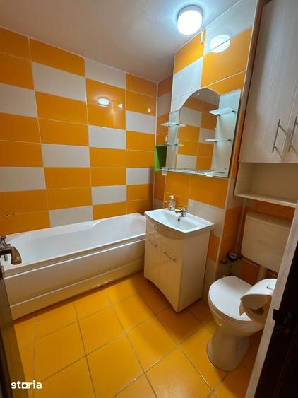 Apartament cu 2 camere semidecomandat în Unirii Sud