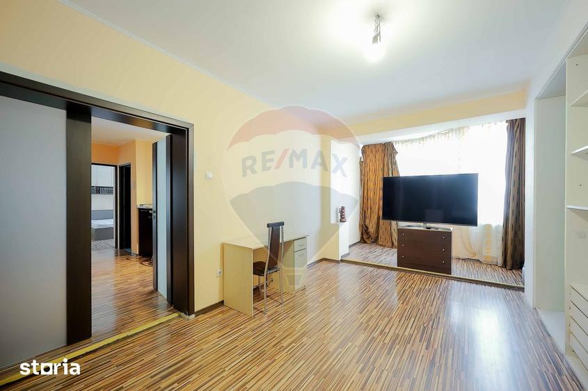 Apartament cu 3 camere în Nufărul