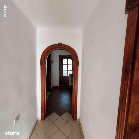 Casă cu 3 camere cu Teren 300 Mp în Păulești