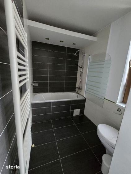 Apartament cu 4 camere în Progresul