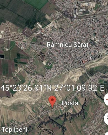 Teren de 2418 mp, în Topliceni