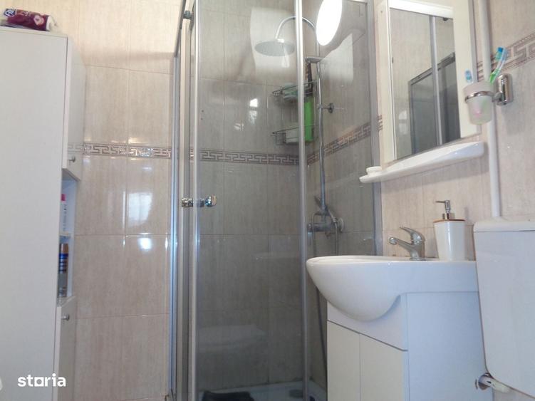 Apartament cu 2 camere decomandat în Podgoria