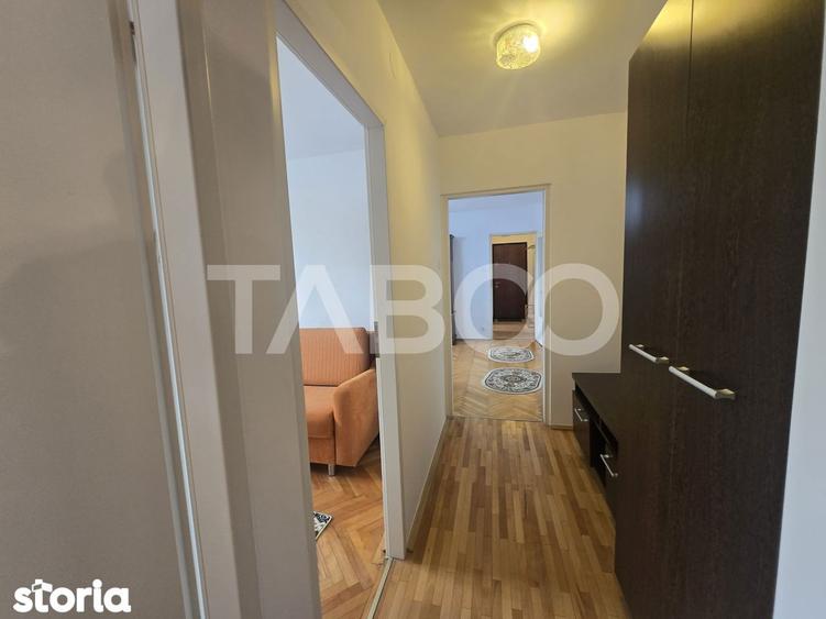 Apartament cu 3 camere semidecomandat, mobilat în Mihai Viteazul