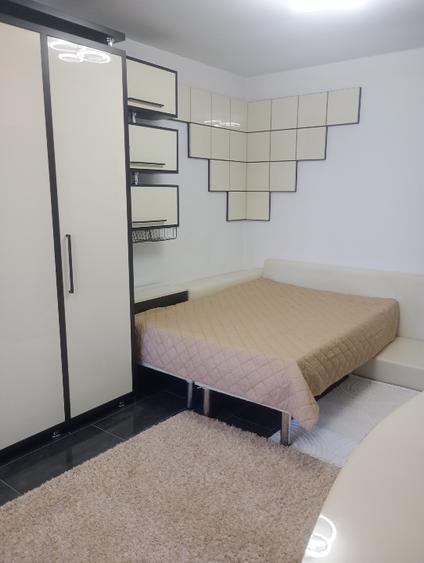 Apartament cu 2 camere semidecomandat în Giroc