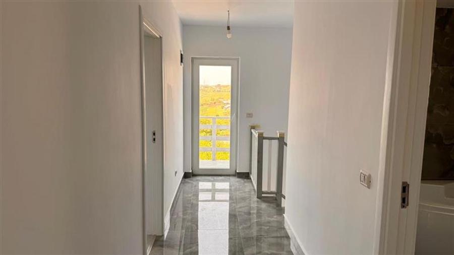 Casă individuală cu 4 camere cu Teren 600 Mp în Valea Lupului