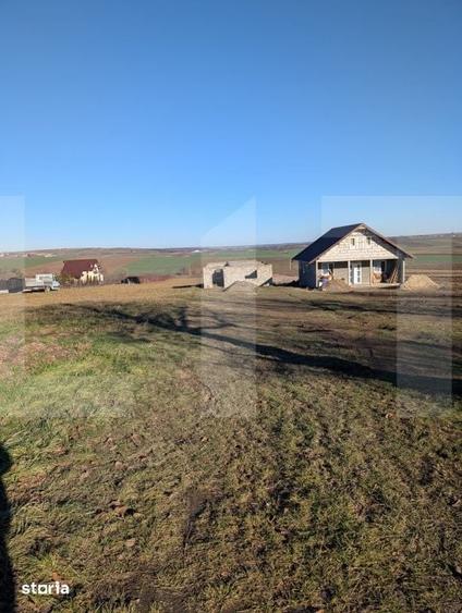 Teren de 2000 mp, în Central
