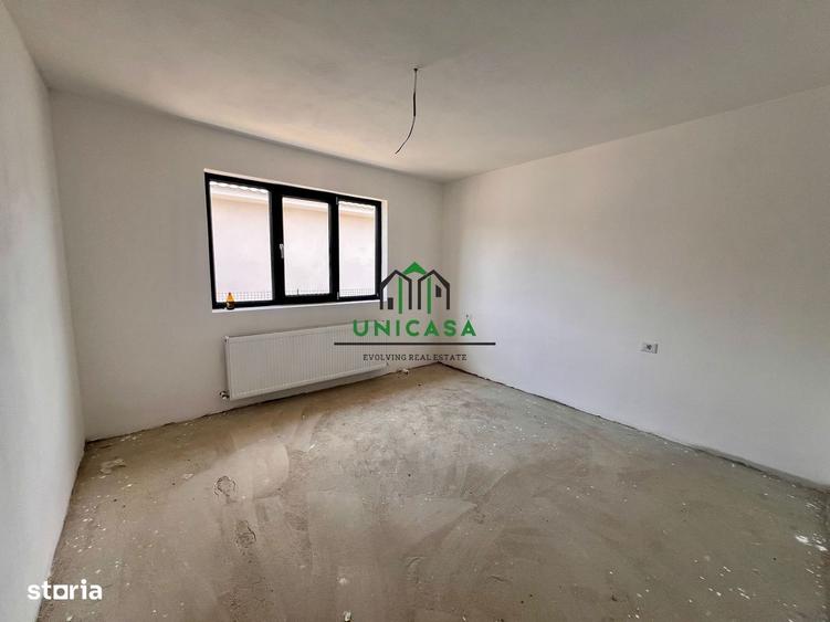 Casă cu 3 camere în Olteni