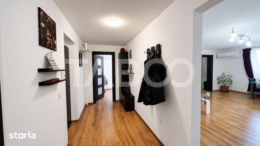 Apartament cu 3 camere decomandat în Central