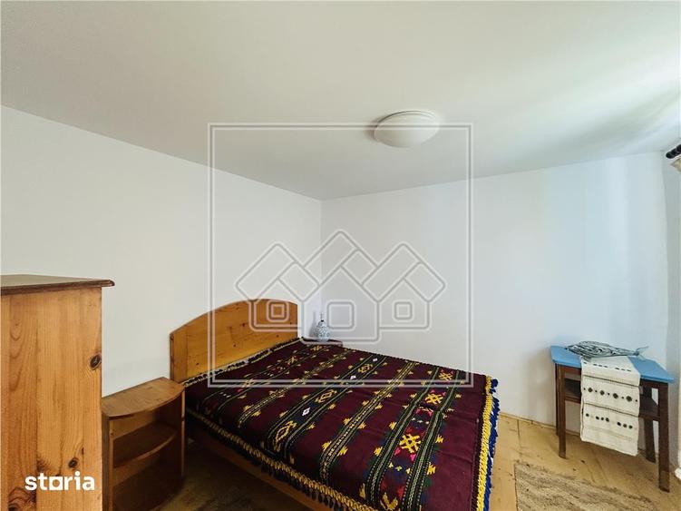 Casă cu 4 camere cu Teren 626 Mp în Central