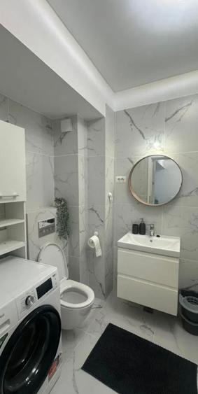 Apartament cu 2 camere decomandat, mobilat în Apărătorii Patriei