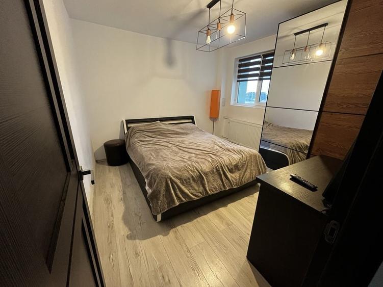 Apartament cu 2 camere decomandat în Colentina